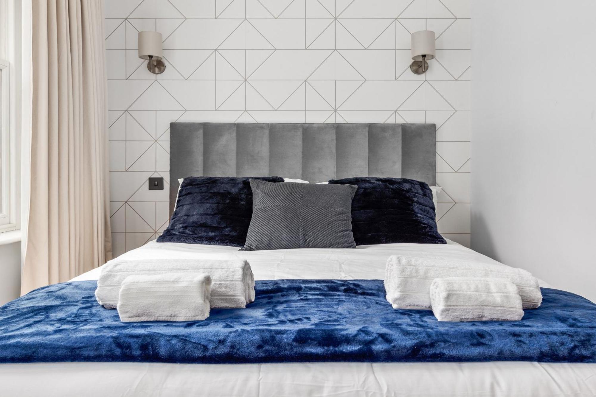 Stylish 2 Bedroom Apartment In Westminster Sleeps 5 With Ac لندن المظهر الخارجي الصورة